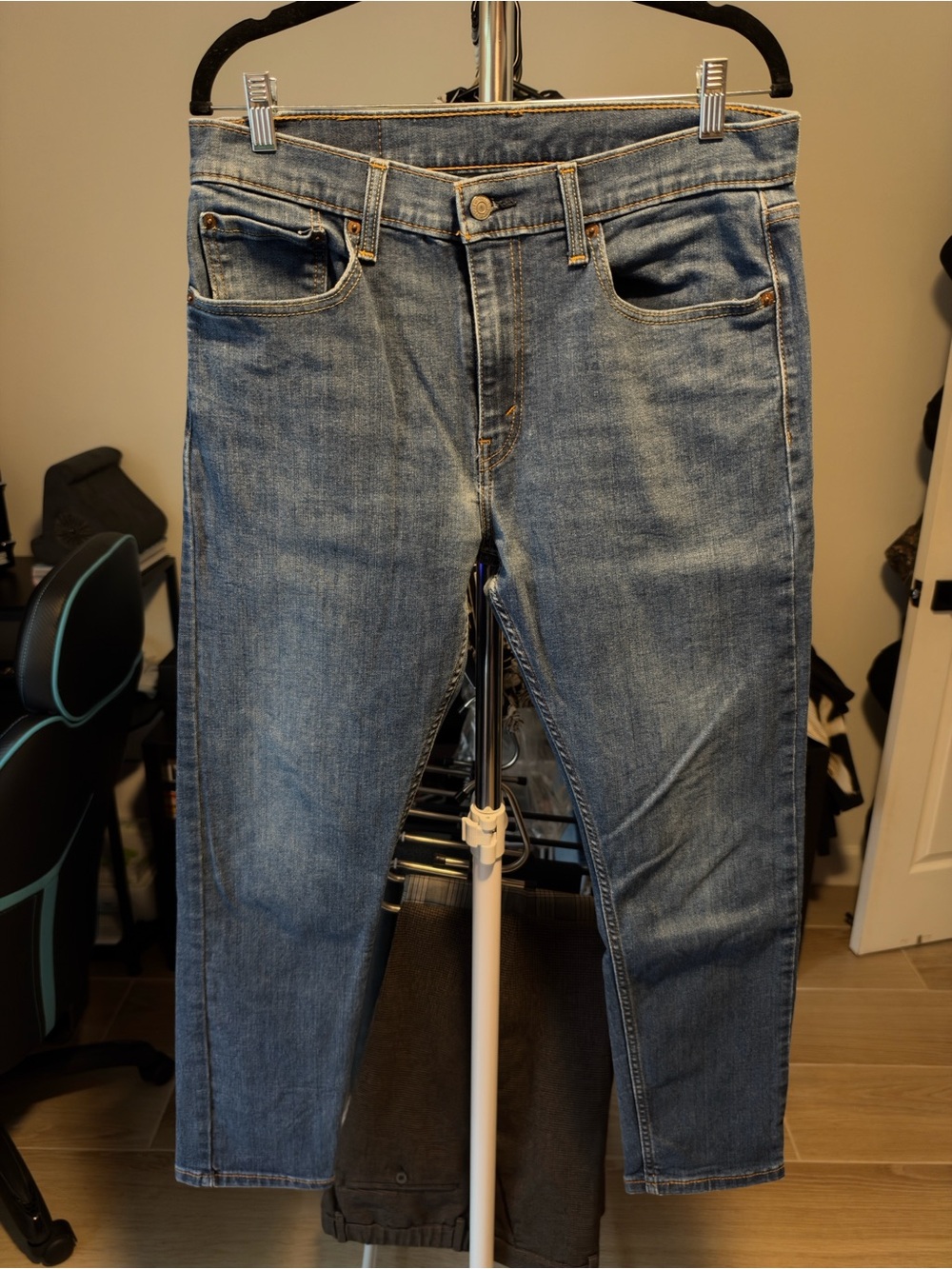 Levi's 512 Men’s Medium Blue Slim Taper Jeans